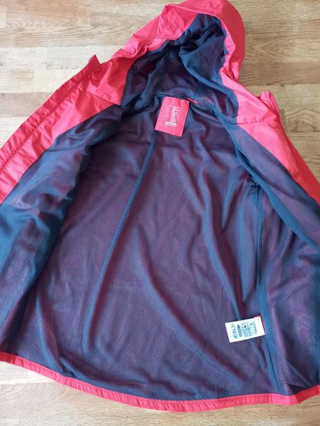 Nepremokavá tréningová bunda decathlon kipsta, 134