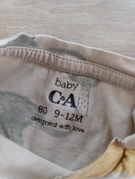 Tričko s dinosaurami, c&a,80