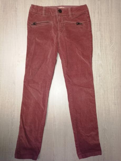 Hnedé ako menčestrové nohavice, zara,128