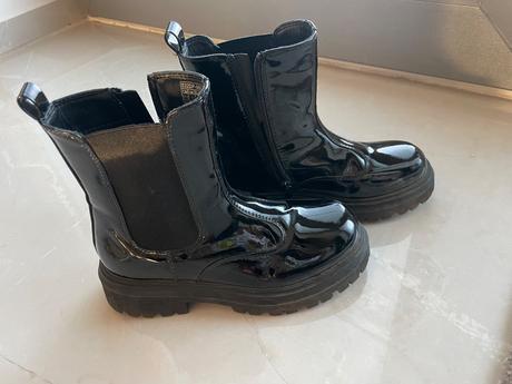 Kotniky pre dievca, reserved,33