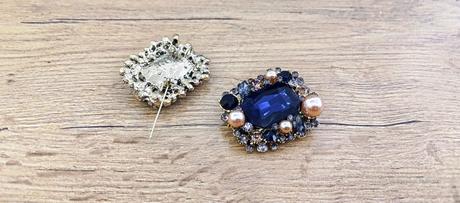 Brošňa -kráľovská modrá - 48x40 mm, 