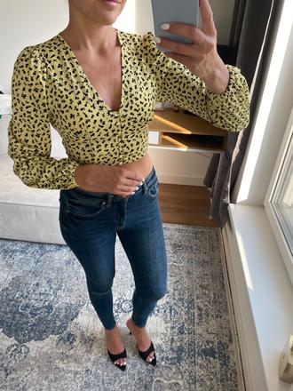 Top, reserved,xs