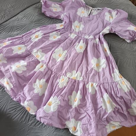 Krásne šaty s kvetmi, reserved,146