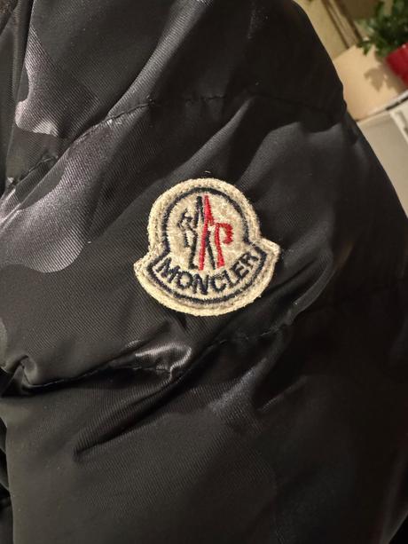 Moncler vetrovka, l