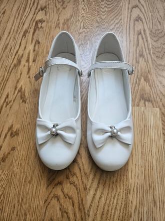 Biele poltopanky, nelli blu,35