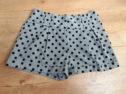 Sive sortky 36, atmosphere,36