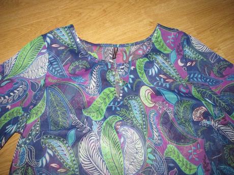 Blúzka vhodná i na plavky v. 42/44, 42