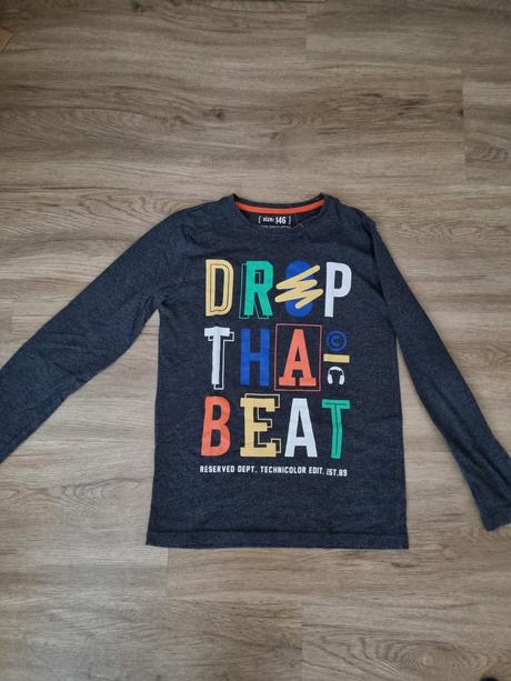 Tricko, reserved,146