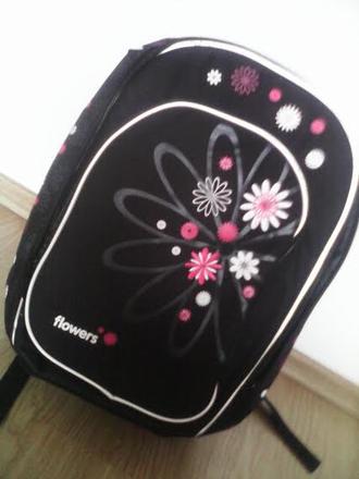 Dievcensky ruksak flowers, 