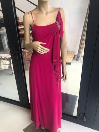 Spoločenské šaty, 40