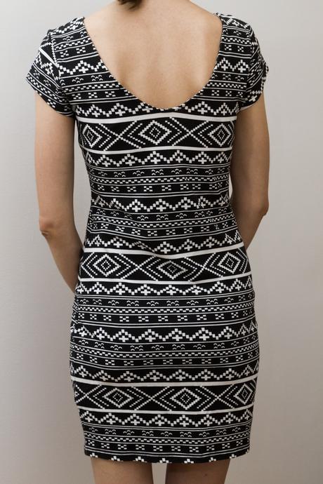 Vzorovane saty, reserved,l