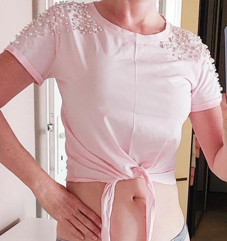 Krásny crop top s perličkami, m