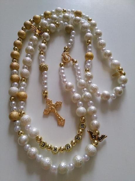 Ruženec s menom a dátumom, 