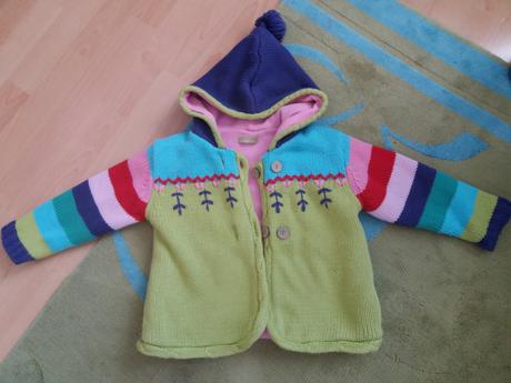 Zatepleny sveter, 98