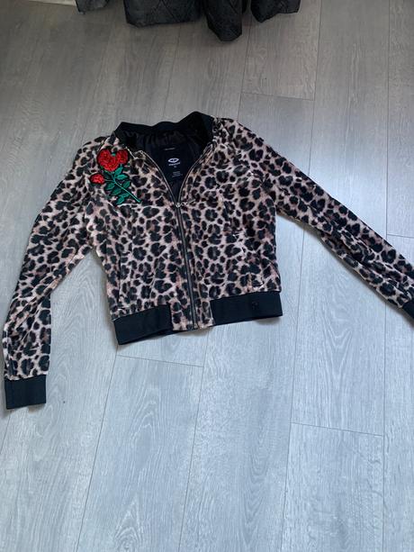 Bombera tigrovana, mexton,s