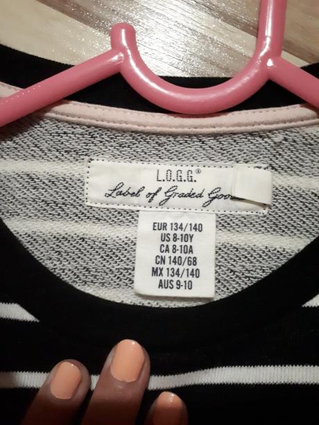 Dievčenské šaty, 134