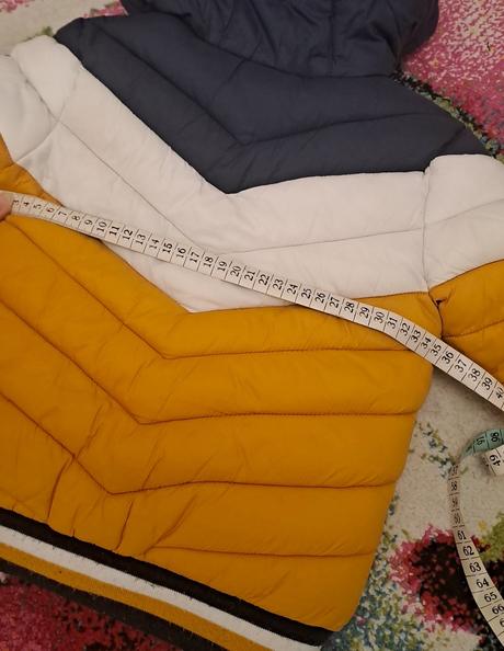 Krásna bunda 98, 98