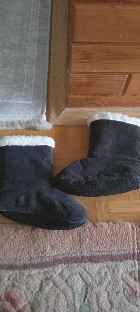 Teplucke papučky, c&a,28