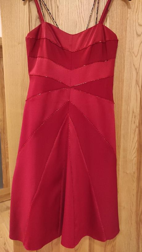 Spoločenské šaty, 38