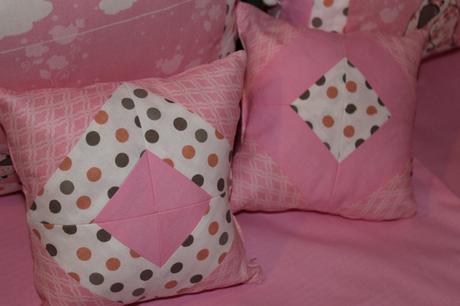 Mantinel a obliečky do postieľky ružové vtáčiky , šírka (cm): 60,dĺžka (cm): 120