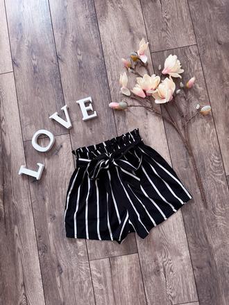 Elegantné šortky, xs