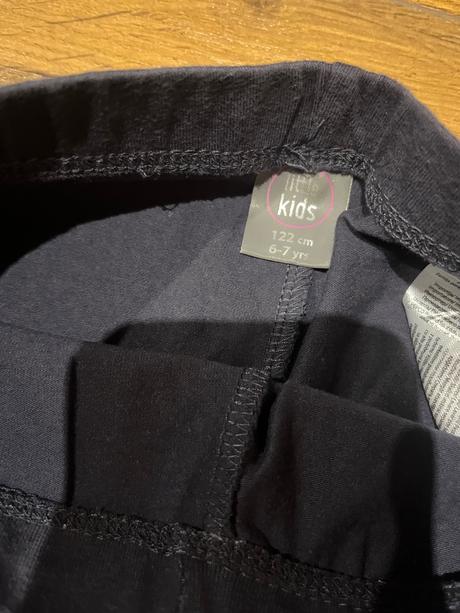 Legíny so slonom, 122