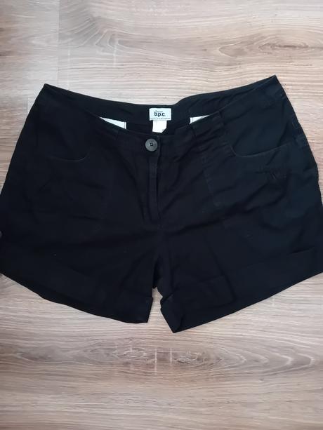 Kraťasy, bonprix,48