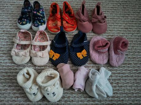 Balík capaciek od 19-21, <17