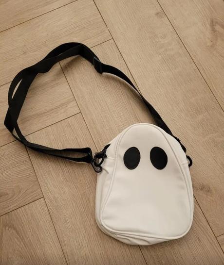 Crossbody duch,