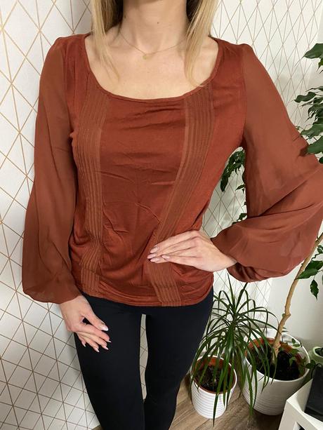 Bluzka, atmosphere,38