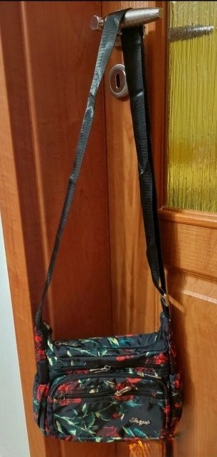 Kvietkovaná peknučká kabeločka, 