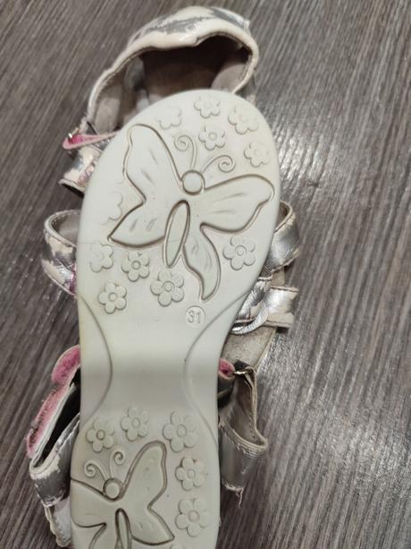 Sandálky veľ. 31, protetika,31