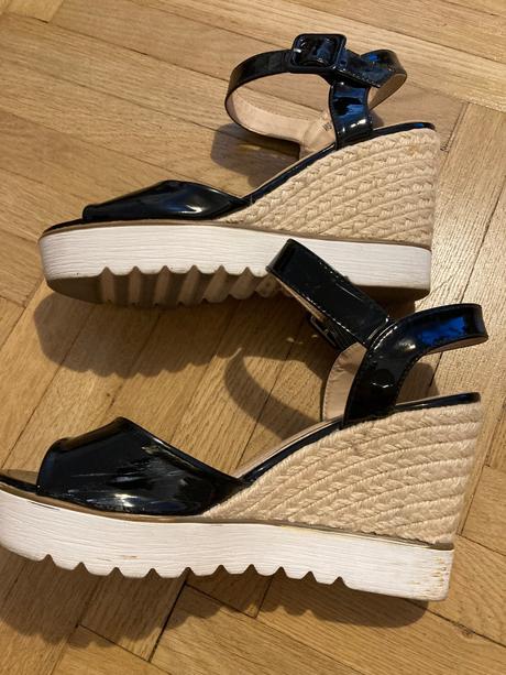 Sandálky na leto - lakované čierne, 37