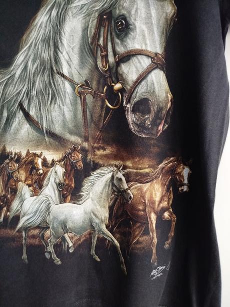 Krásne tričko ,,kone,,, s