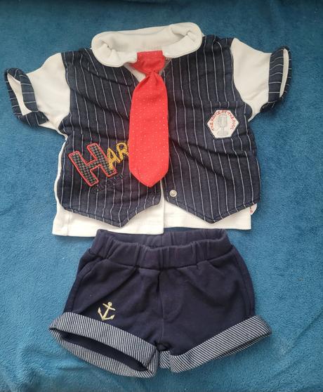 Slávnostná suprava na leto, 80