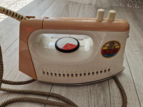 Parná žehlička eta 1271, 