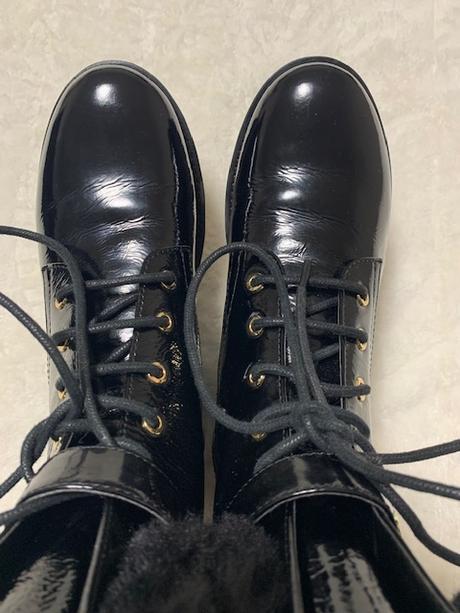 Lakované kožené workery love moschino originál, 39