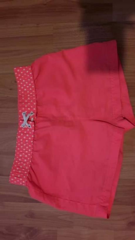 Plavecké šortky, 128