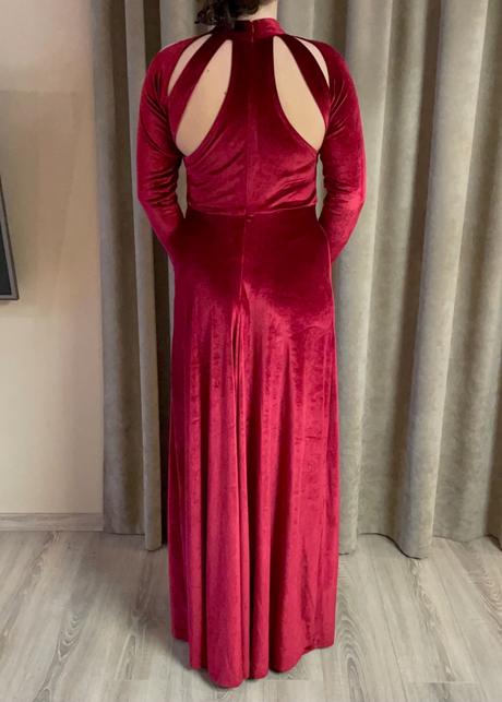 Spoločenské šaty, 38