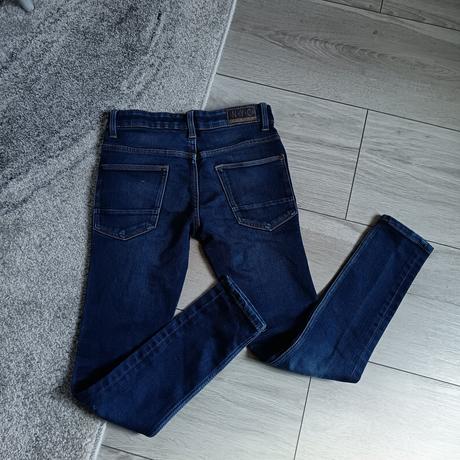 Štýlové džínsy, denim,146