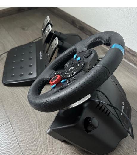 Volant pedále a paka, 