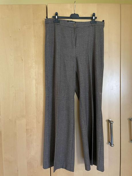 Dámske hnedé nohavice č.m, m