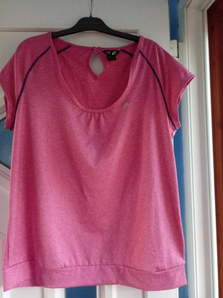 Pekne tričko č.44, uk 16, f&f,l