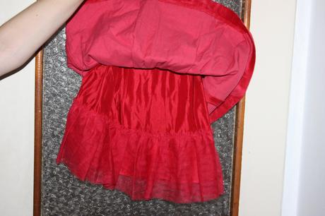 Viancne zamatove saty, 98