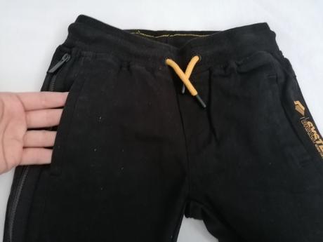 Elastické nohavice, 134