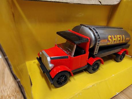 Zberateľský model shell fuel tanker 1920, 