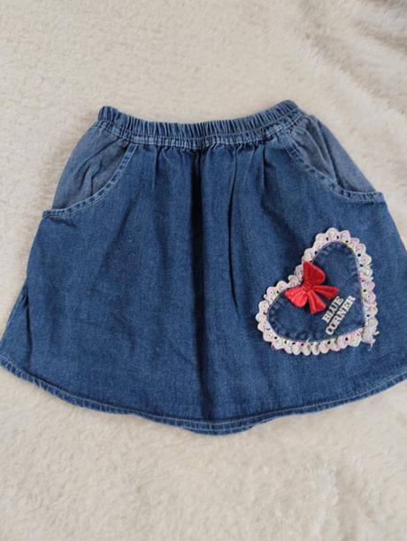 Sukna s vreckami, 122