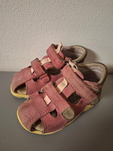 Sandale protetika 23, protetika,23