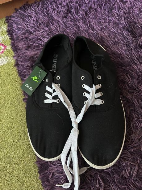 Plátené tenisky č. 45, 45