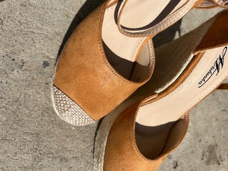 Sandále na klinovom opätku, 38